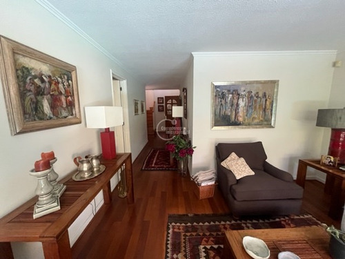 Valle La Dehesa Casa Condominio