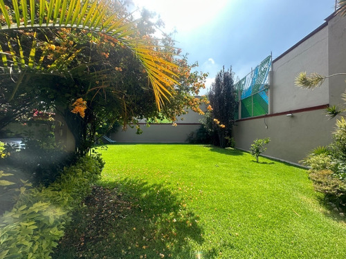 Casa En Venta En Calle Cerrada En Coyoacan