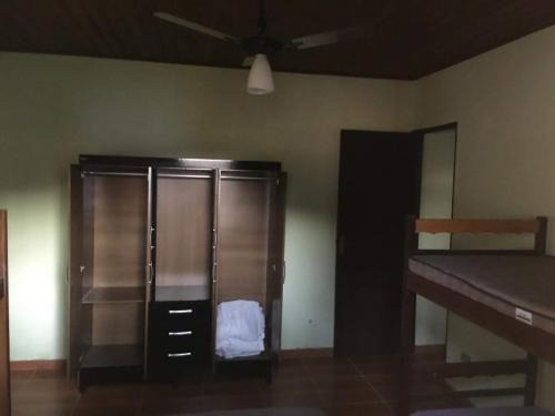 Chácara Em Itanhaém 2 Dormitórios Medindo 624m². 6560e