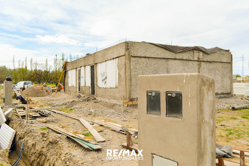 Imagen 3 de 16 de Casa En Venta Barrio Gardenia 1 Neuquén