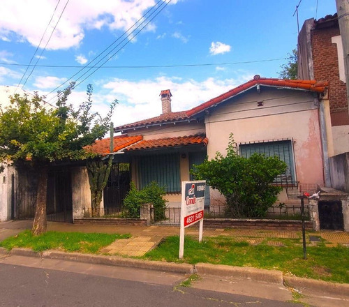 Casa En Venta En Castelar