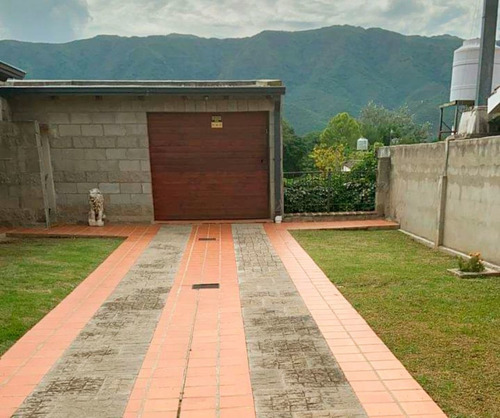 Imagen 6 de 7 de Venta De Amplia Casa C/ Cochera En Bialet Massé