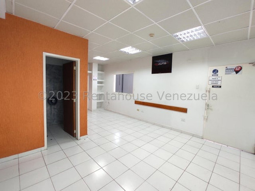 Edificio En Alquiler El Hipodromo, Maracay 24-