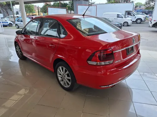 Volkswagen Vento 1.6 Highline At