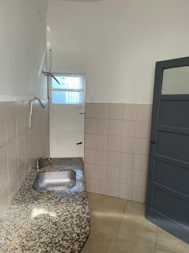 Imagen 7 de 12 de Linda Casita En Planta Alta De 2 Dormitorios Cocina Baño Etc