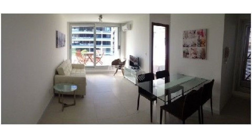 Imagen 1 de 11 de Apartamento En Excelente Ubicación!!!