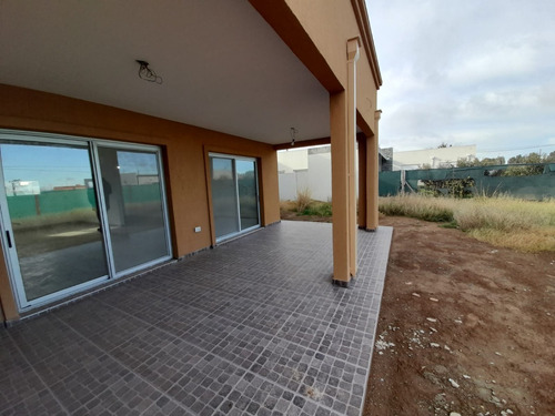 Imagen 17 de 21 de Casa A Estrenar En Venta Las Cañitas 2