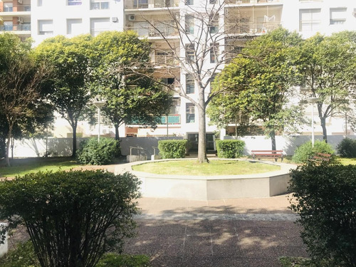 Venta- Departamento De 3 Ambientes Con Toilette- Trelles Y Franklin- Plaza Irlanda