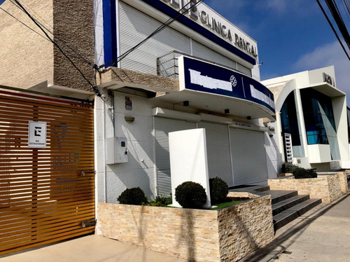 Local U Oficina Comercial, Planta Libre , 2 Baños