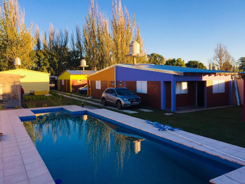 Imagen 5 de 10 de Cuatro Cabañas En Lote De 1.000m2 Pileta - San Rafael