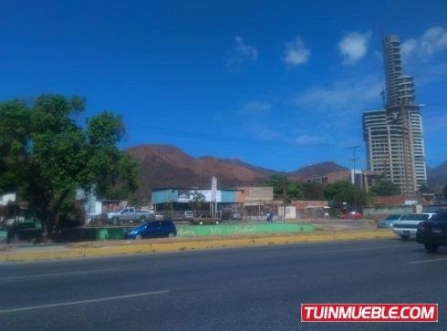 Imagen 4 de 7 de Aliem84 Vende Excelente Galpón Uso Comercial En San Diego