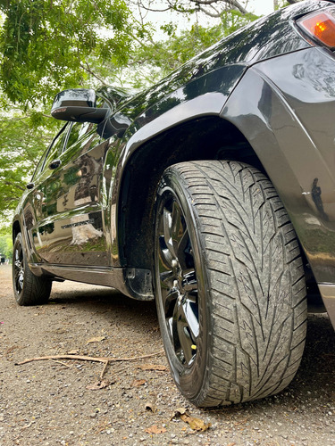 Jeep Grand Cherokee V8 5.7 Summit 4x4 Automática