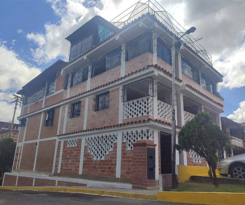 Venta De 2 Casas Independientes Por El Precio De 1 En  Guatire (el Ingenio), Edo. Miranda