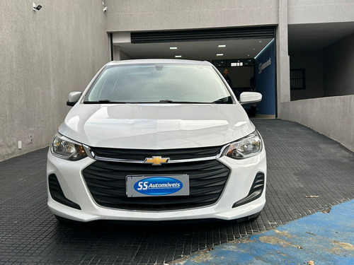 Chevrolet Onix plus SEDAN Plus LT 1.0 12V Flex 4p Mec.