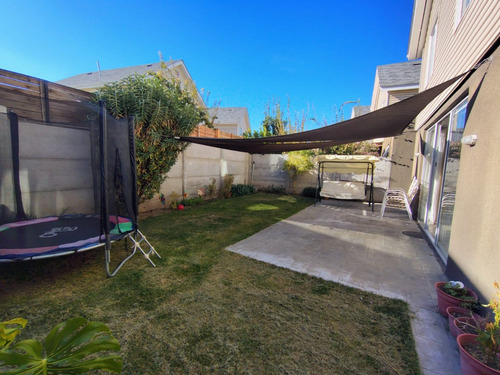 Se Arrienda Casa De 130m2 En Condominio Hacienda Limay Buin