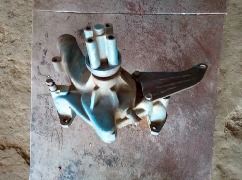 Bomba De Agua Ford 300/360/361 (Usado)