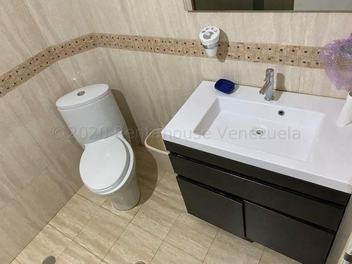 Imagen 12 de 17 de Livy Ramírez Vende Apartamento En Los Naranjos Del Cafetal Mls #23-2690