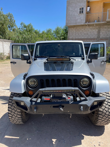 Jeep Wrangler 3.8 Unlimited Sahara 4x4 At