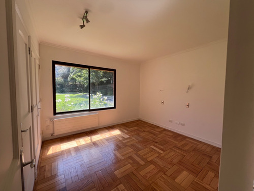Encantadora Casa Estilo Inglés En Santuario Del Valle