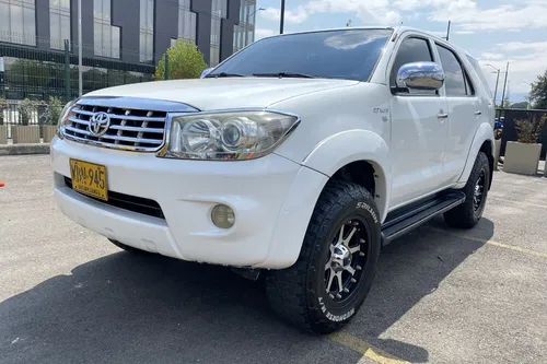 Toyota Fortuner 2.7l 4x2