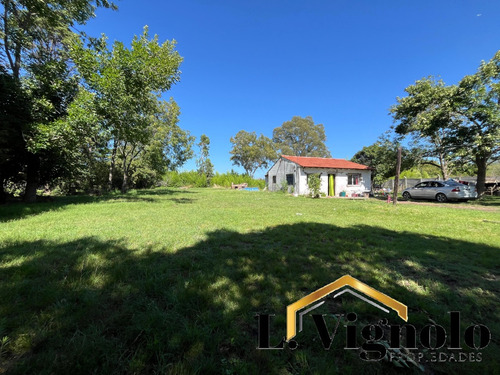 Casa A Reciclar Con Excelente Lote De 2100m2 En Excelente Ubicación En Villa Rosa