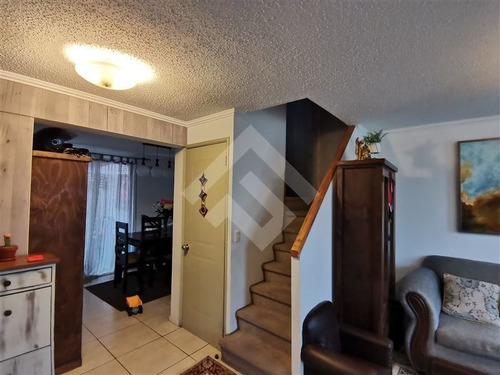 Imagen 5 de 22 de Casa En Venta De 4 Dorm 4 Baños En Sector Residenc. En Maipú