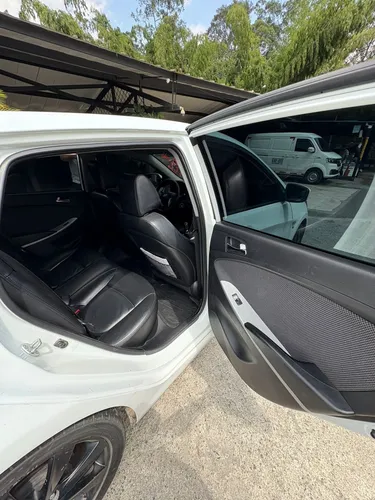 Hyundai Accent 1.6l 5 p