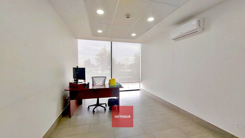 Nethaus Vende Excelente Centro Logístico C. Sombrero - Maipú