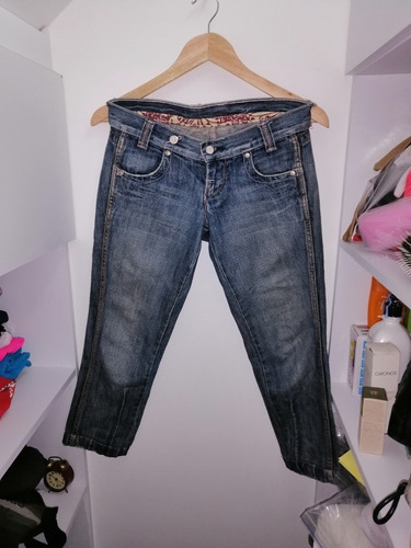 Get Marcas Jeans Colombianos Medellin Background