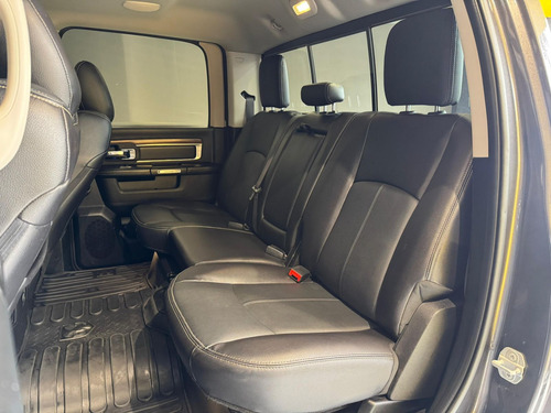 RAM Ram Classic LARAMIE NIGHT ED. 5.7 4X4 Aut.