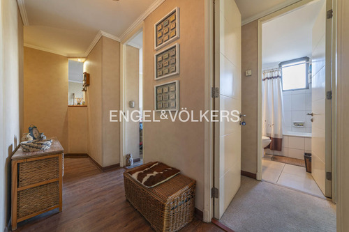Vende Departamento 3d / Metro Monseñor Eyzaguirre