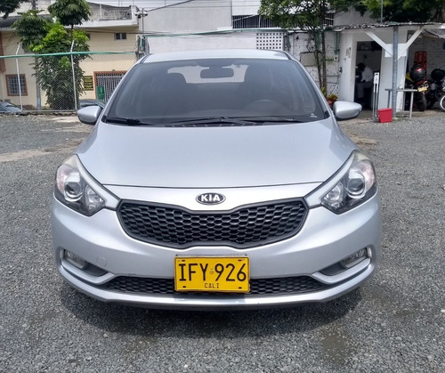 Kia Cerato Pro 1.6 Cc,mec,2015 Cristhian 3173188601