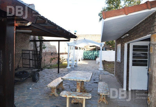 Casa - Lote Unico- Oportunidad