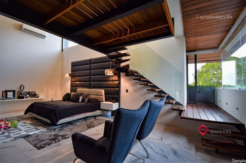 Casa En Venta De Lujo Con Alberca Colinas De San Javier