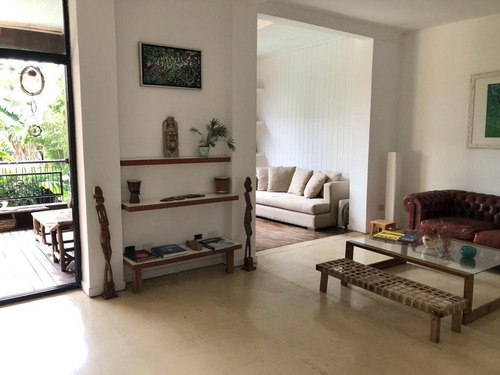 Venta Departamento, Ph En Bajo De San Isidro Con Cochera Y Pileta.