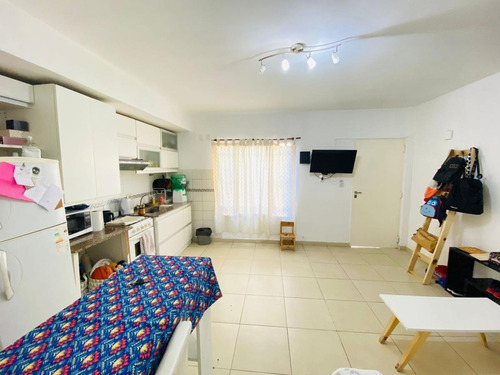 Imagen 2 de 6 de Departamento - Moron Norte