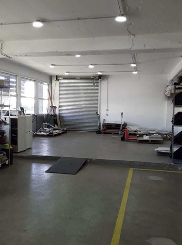 Imagen 2 de 4 de Depósito - Villa Ballester