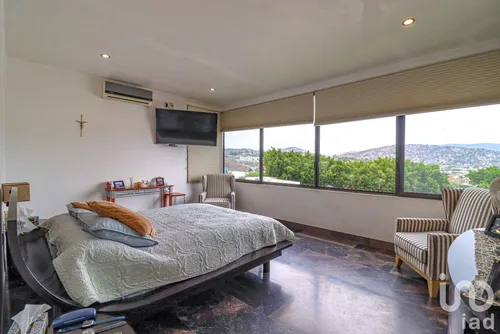 Venta Casa 3 Ambientes Burgos Bugambilias