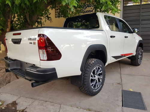 Toyota Hilux Gr V6