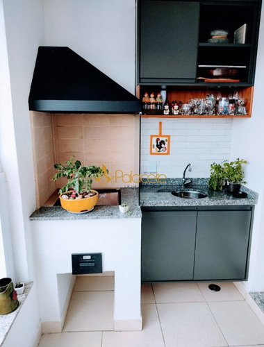 Imagem 10 de 16 de Apartamento Padrão Com 3 Quartos - 546963-v