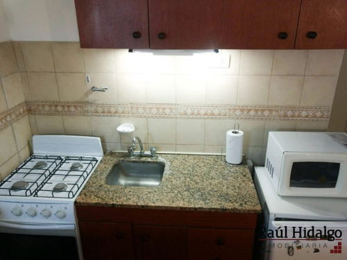 Departamento De 1 Ambiente Con Balcon A La Calle