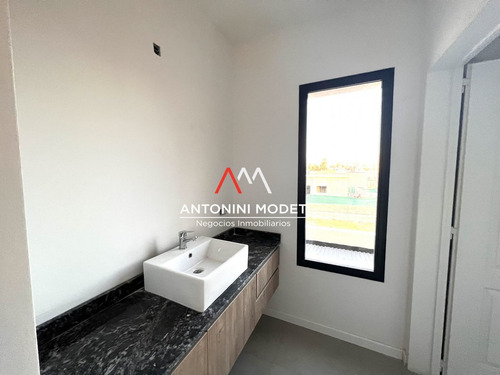 Imagen 14 de 18 de Antonini Modet - Casa En Alquiler En Santa Emilia