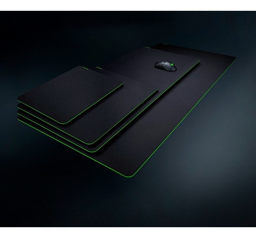 Mouse Pad gamer Razer Gigantus V2 de tela m 275mm x 360mm x 3mm negro