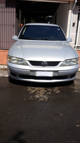 Chevrolet Vectra 2001 2.2 Gls 4p