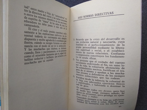 La Muchacha En La Crisis Del Desarrollo - Charlotte Hermann (Usado)