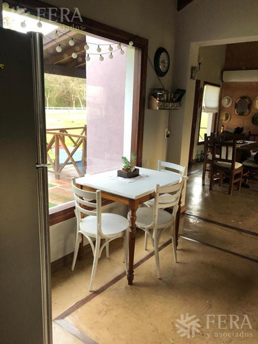 Imagen 8 de 21 de Venta De Casa De 4 Ambientes Con Cochera, Galeria, Quincho Y Piscina En Campos De Roca 1 (28792)