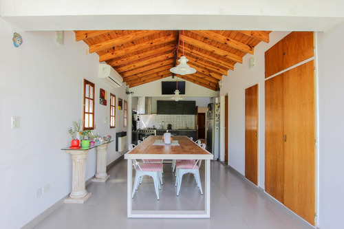 Venta De Casa 5 Ambientes En Banco Provincia - Zona Golf, Moreno