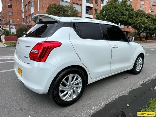 Suzuki Swift Hibrido 2023
