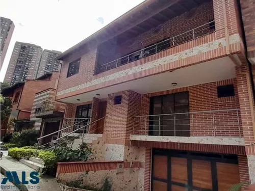 Casa Amplia En Sector Tranquilo(mls#242432)