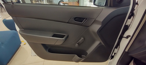 Imagen 13 de 15 de Chevrolet Aveo 2018 1.6 A 5vel Mt